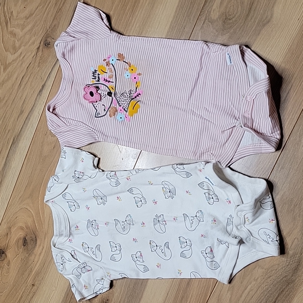 *3/$15* Gerber 6-9M Baby Girls Short Sleeve Bodysuits